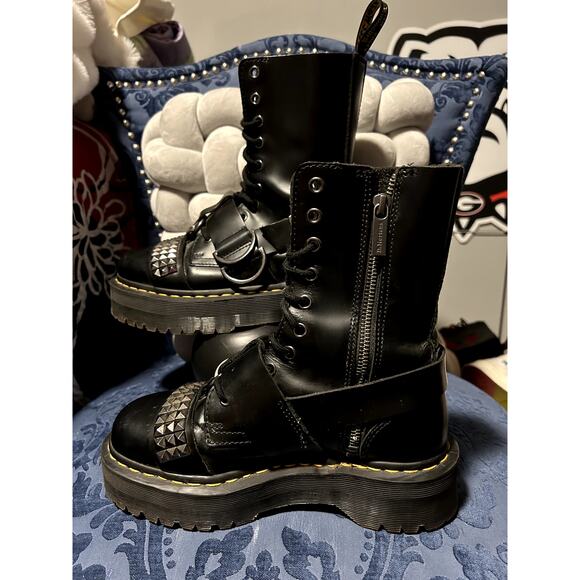 RARE Dr Martens Jadon Hi Stud Buckle Size 9/EU 41 - Picture 2 of 8